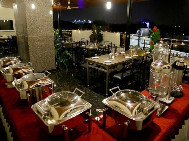 Hotel U.T.Elegance Bangalore Extérieur photo