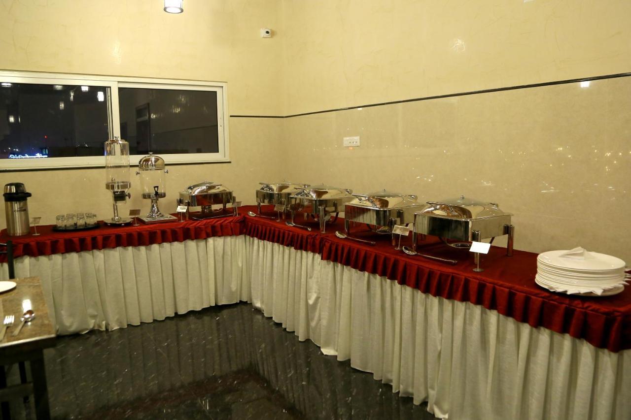 Hotel U.T.Elegance Bangalore Extérieur photo