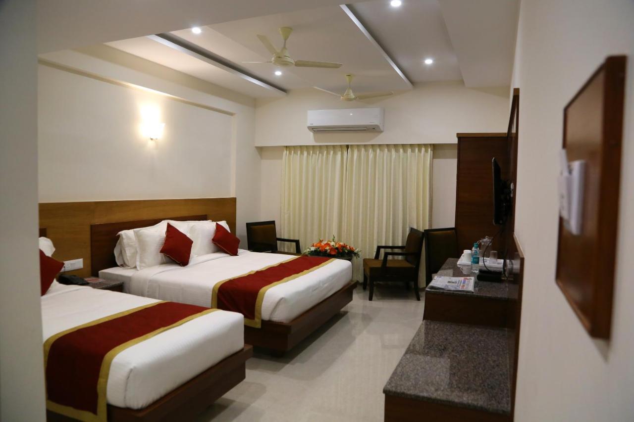 Hotel U.T.Elegance Bangalore Extérieur photo