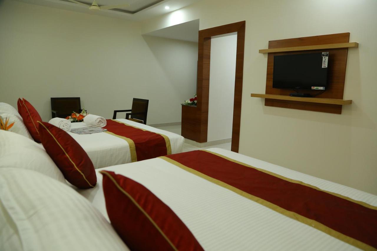 Hotel U.T.Elegance Bangalore Extérieur photo
