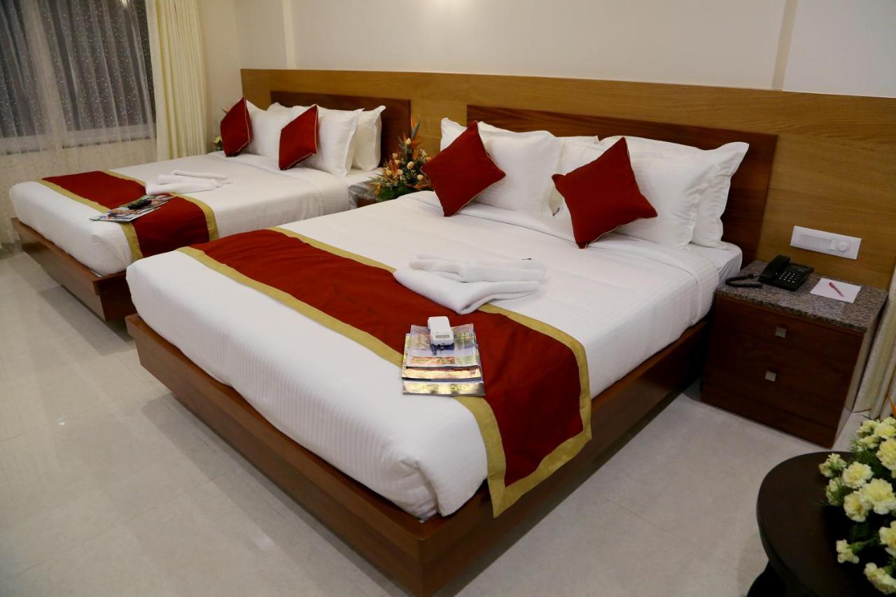 Hotel U.T.Elegance Bangalore Extérieur photo